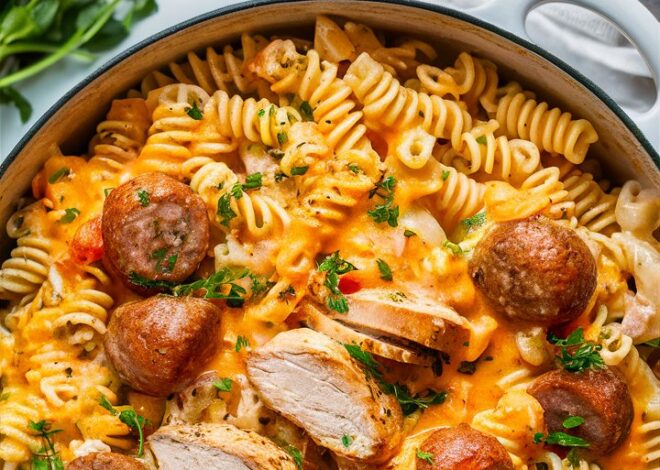 How to Make One-Pan Creamy Cheddar Sausage Ranch Chicken Pasta 2025