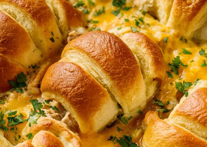 How to Make Chicken Crescent Roll Casserole 2025